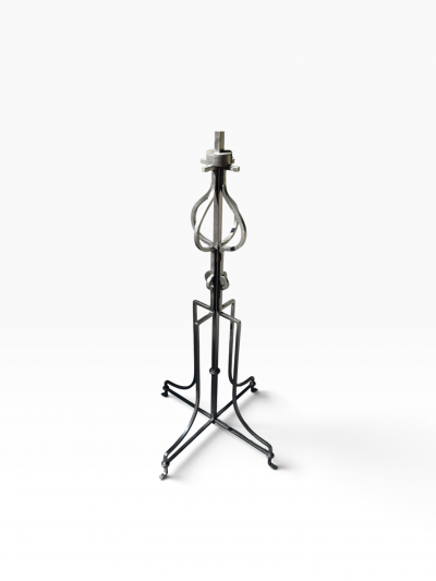 Tommi Parzinger RARE MID CENTURY SCULPTED IRON FLOOR LAMP BY TOMMI PARZINGER