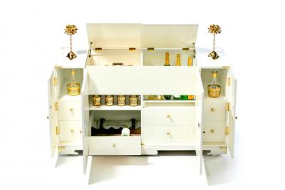 Tommi Parzinger Tommi Parzinger Bar Cabinet Lacquered in White Chocolate with Polished Brass