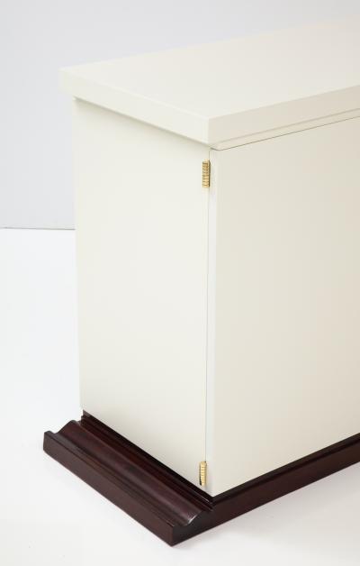 Tommi Parzinger Tommi Parzinger Cabinet