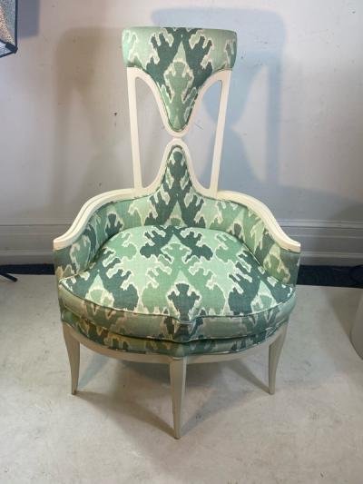 Tommi Parzinger UNUSUAL HOLLYWOOD REGENCY CHAIR IN THE MANNER OF TOMMI PARZINGER