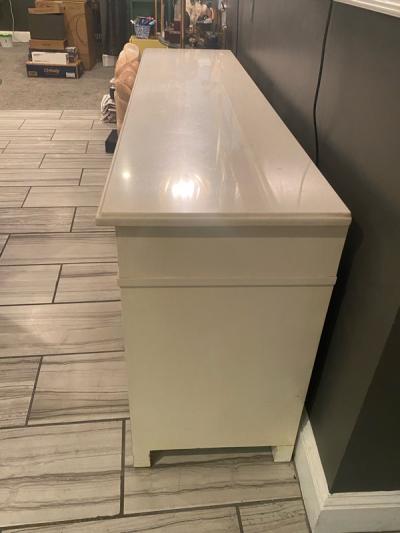 Tommi Parzinger WHITE MARBLE AND BRASS CREDENZA IN THE MANNER OF TOMMI PARZINGER