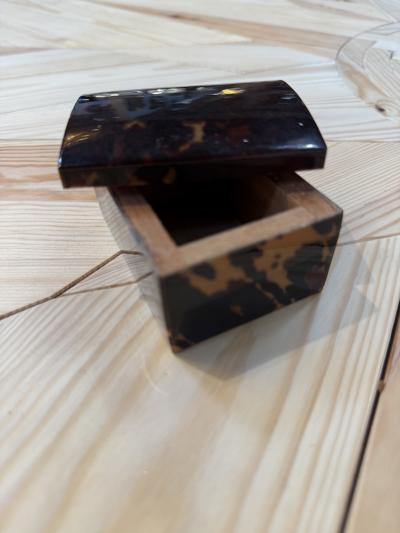 Tortoiseshell Pattern Lacquered Dome Top Trinket Box