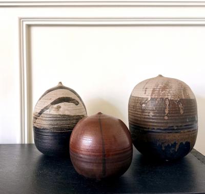 Toshiko Takaezu Ceramic Closed Form Moon Pot by Toshiko Takaezu