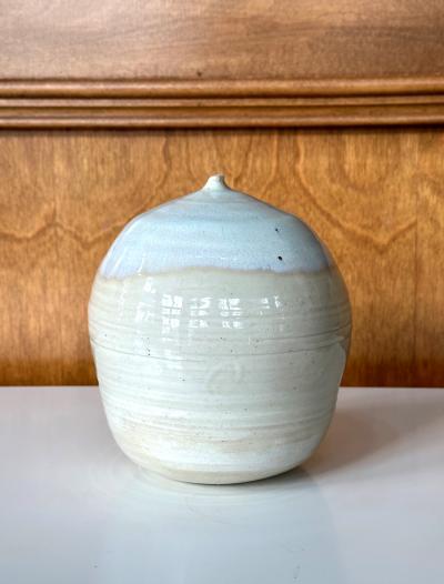 Toshiko Takaezu Ceramic Moon Pot with Rattle by Toshiko Takaezu