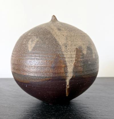 Toshiko Takaezu Ceramic Moon Pot with Rattle by Toshiko Takaezu