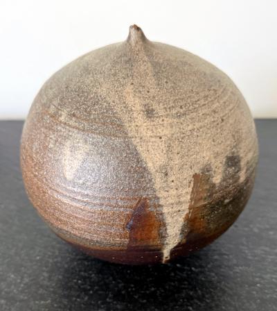 Toshiko Takaezu Ceramic Moon Pot with Rattle by Toshiko Takaezu