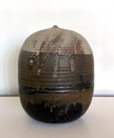 Toshiko Takaezu Important Storied Tall Ceramic Pot with Rattle and Handprints by Toshiko Takaezu