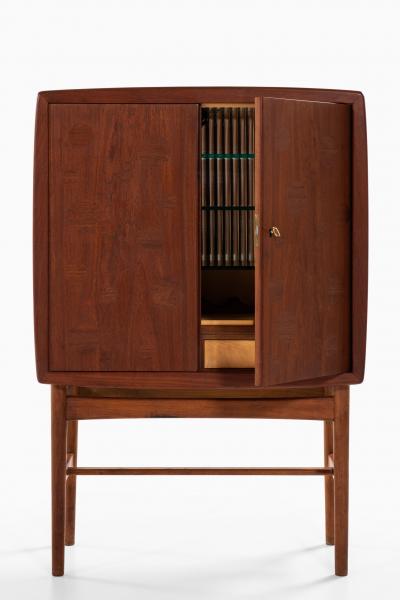 Tove Edvard Kindt Larsen Bar Cabinet Produced by Gustav Bertelsen