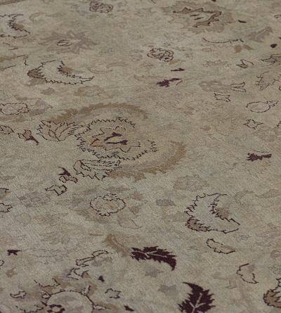 Traditional Hand woven Wool Indian Agra Rug