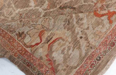 Traditional Inspired Sultanabad Rug