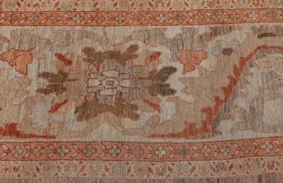 Traditional Inspired Sultanabad Rug