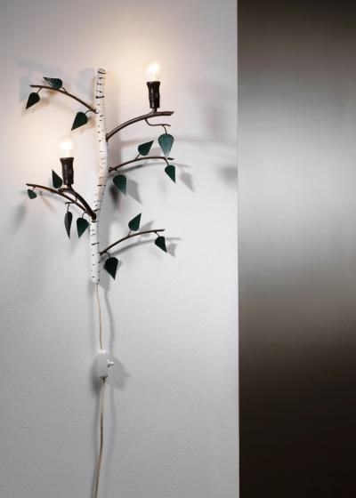 Tree branch wall lamp