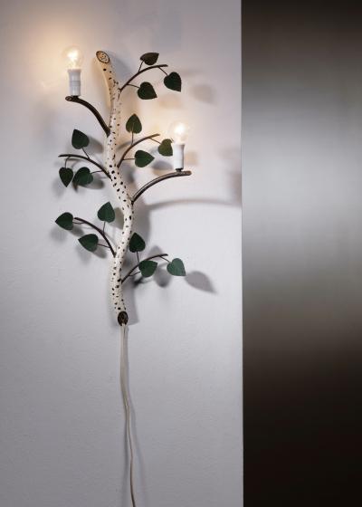 Tree branch wall lamp