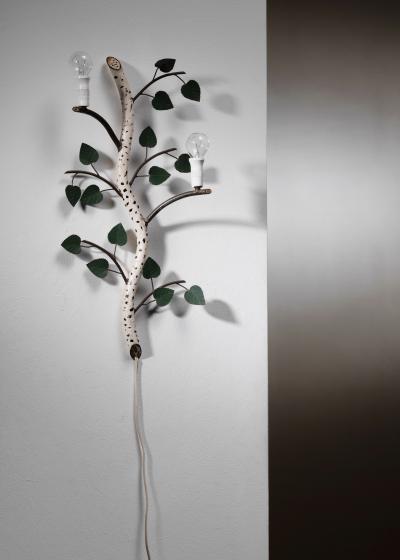 Tree branch wall lamp