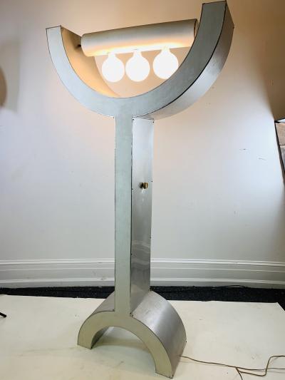 UNIQUE MODERNIST POP ART WOOD AND ALUMINUM FLOOR LAMP