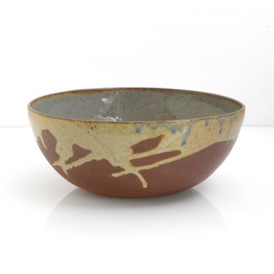 Ulla and Gustav Kraitz ULLA GUSTAV KRAITZ HAND THROWN AND GLAZED CERAMIC BOWL Sweden 1976