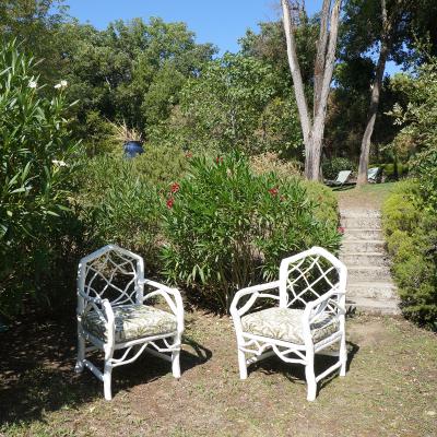 Umberto Pasti PAIR OF LOW ARMCHAIRS ROYAL in white lacquered arbutus 2026