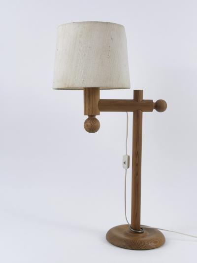 Uno Osten Kristiansson XL Pine Wood Table Lamp by Uno sten Kristiansson for Luxus Vittsj 1960s