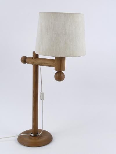 Uno Osten Kristiansson XL Pine Wood Table Lamp by Uno sten Kristiansson for Luxus Vittsj 1960s