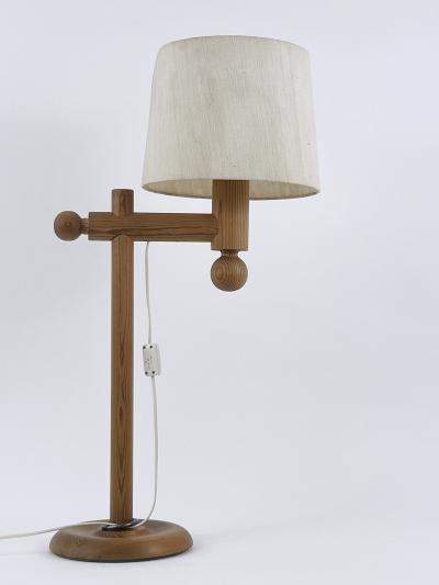 Uno Osten Kristiansson XL Pine Wood Table Lamp by Uno sten Kristiansson for Luxus Vittsj 1960s
