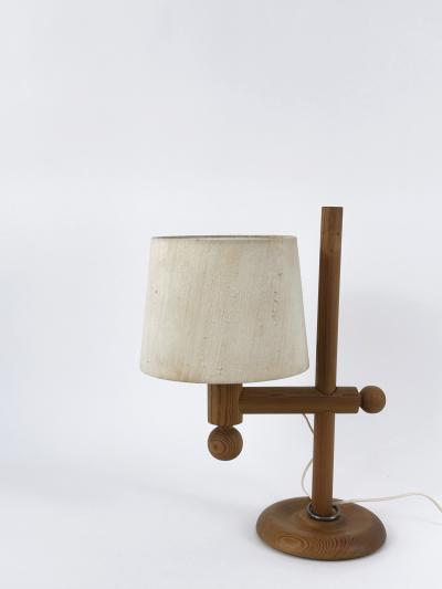 Uno Osten Kristiansson XL Pine Wood Table Lamp by Uno sten Kristiansson for Luxus Vittsj 1960s
