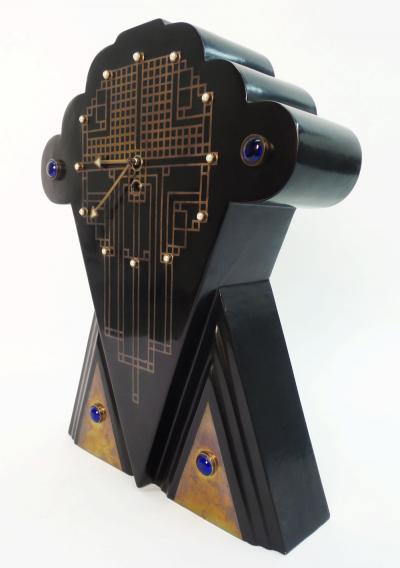 Unusual Dada Mantle Clock