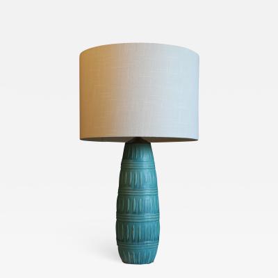 textured ceramic table lamp