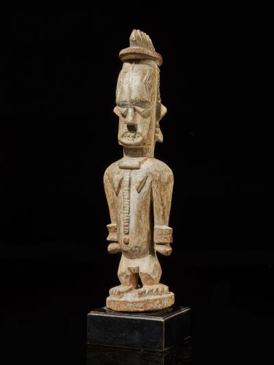 Urhubo People Nigeria Family Ancestor Statue with rests of Kaolin 