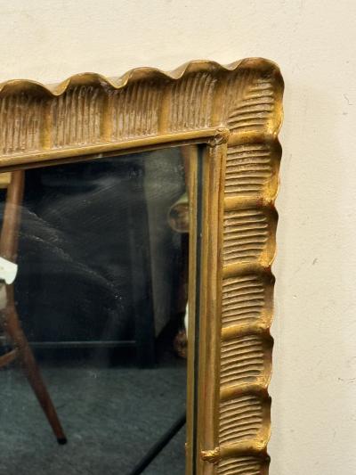 VENETIAN GILT WOOD SCALLOPED FRAMED MIRROR