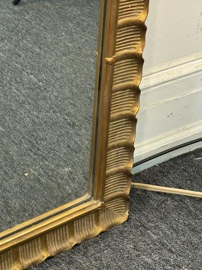 VENETIAN GILT WOOD SCALLOPED FRAMED MIRROR