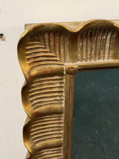 VENETIAN GILT WOOD SCALLOPED FRAMED MIRROR