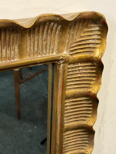 VENETIAN GILT WOOD SCALLOPED FRAMED MIRROR