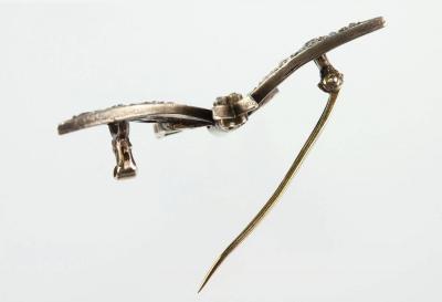 VICTORIAN BUTTERFLY GOLD BROOCH WITH DIAMONDS