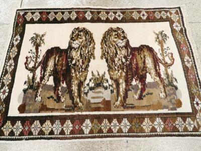 VINTAGE ANATOLIAN PICTORIAL RUG
