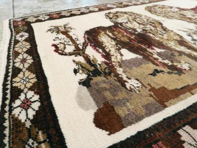 VINTAGE ANATOLIAN PICTORIAL RUG