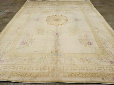 VINTAGE EUROPEAN INSPIRED PERSIAN KASHAN CARPET