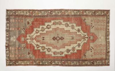 VINTAGE KILIM RUG