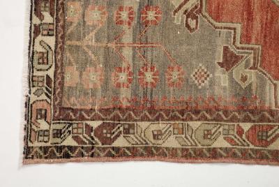 VINTAGE KILIM RUG