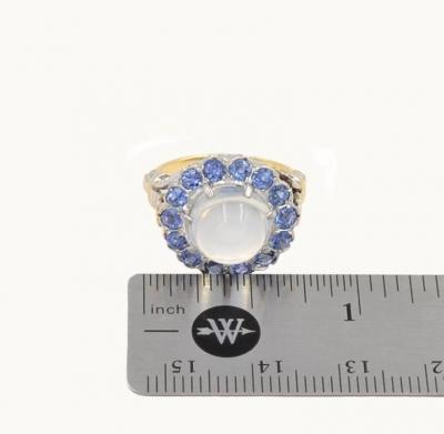 VINTAGE MOONSTONE AND SAPPHIRE 14K GOLD CLUSTER RING