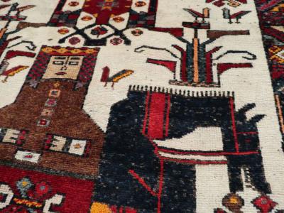 VINTAGE PERSIAN BAKHTIARI PICTORIAL ACCENT RUG