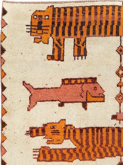 VINTAGE PERSIAN BAKHTIARI PICTORIAL ACCENT RUG