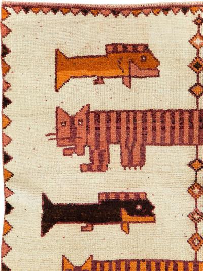 VINTAGE PERSIAN BAKHTIARI PICTORIAL ACCENT RUG