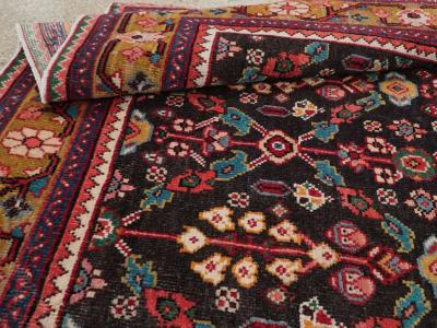 VINTAGE PERSIAN HAMADAN GALLERY RUG