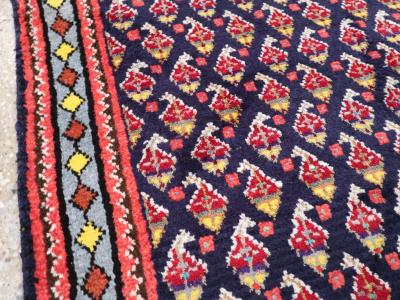 VINTAGE PERSIAN HAMADAN THROW RUG