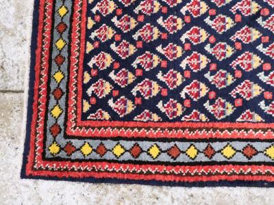 VINTAGE PERSIAN HAMADAN THROW RUG