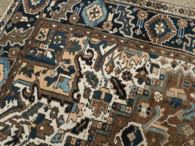 VINTAGE PERSIAN HERIZ CARPET