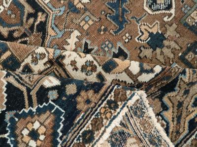VINTAGE PERSIAN HERIZ CARPET