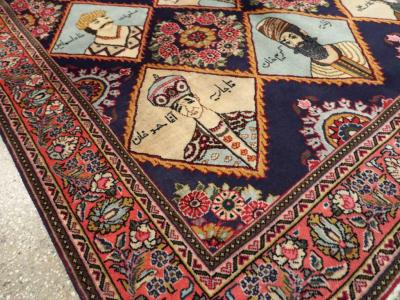 VINTAGE PERSIAN KERMAN PICTORIAL ACCENT RUG