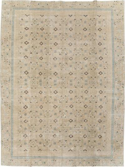 VINTAGE PERSIAN MAHAL DISTRESSED ROOM SIZE CARPET