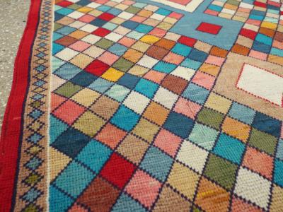 VINTAGE PERSIAN MAHAL RUG
